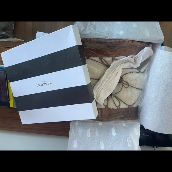 SOLD Aquazzura very gstaad booties - Picture 13 of 14